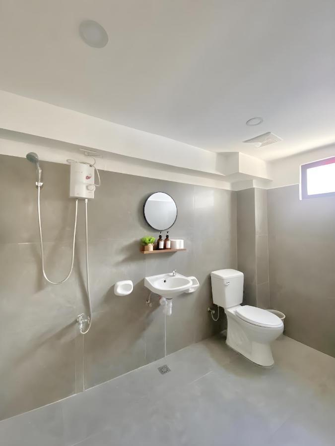 New Modern Suite Near Airport & Beach Sudtungan Exterior foto